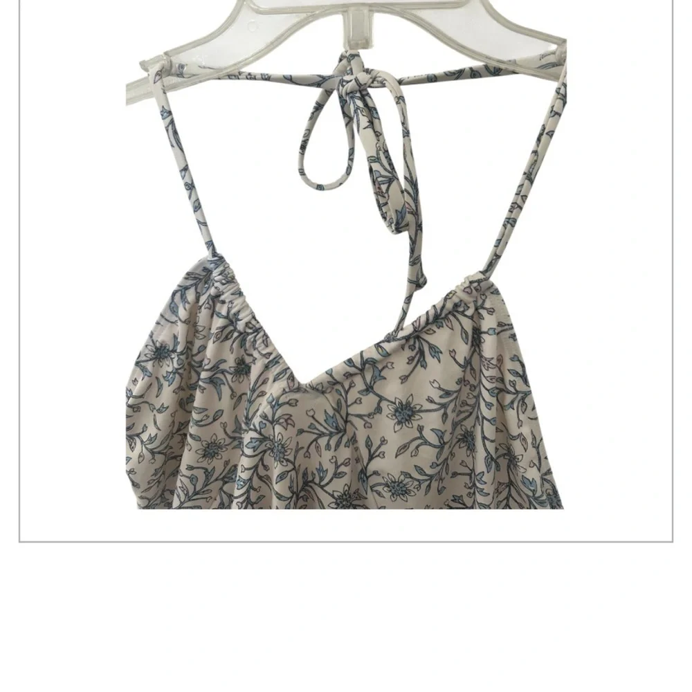 XiRENA Floral Patterned Garment